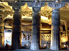 Ajanta: Cave 26
