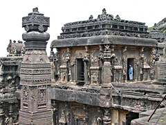 Ellora: Temple full view