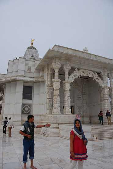 Eingang-der-Laxmi-Naryan-Mandir-Tempel