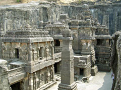 Ellora: Kailasha Temple (Cave 6-7-8)