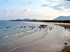 Hubli: Murudeshwar Beach