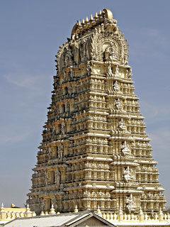 Mysore: Sri Chamundeshwari temple on top of Chamundi Hill