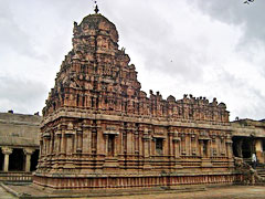 Tanjore: Brihadeshwara temple